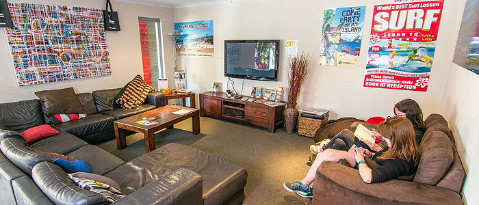 Free Noosa Backpackers Hostel Tv